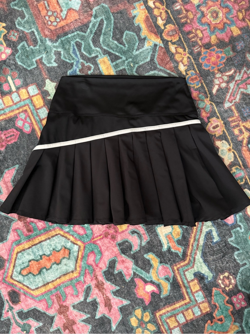 Small Beach Riot Black Pleated Athletic Mini Skort with White Asymmetrical Trim - Picture 1 of 3